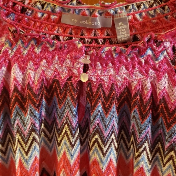 Top - Picture 2 of 3